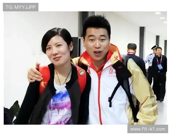 庞伟训练完回家还得哄娃睡觉，这反差谁懂啊