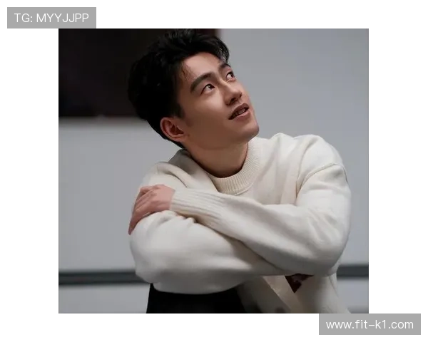 王昶家的冰箱里只有蛋白粉和冰水