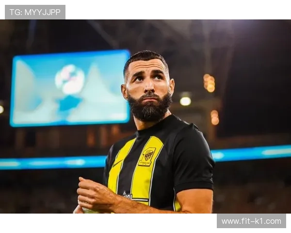 本泽马后期射门效率下沉，对手哈兰德更偏向体系驱动